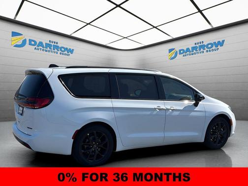 Bright White Clearcoat 2026 Chrysler Pacifica Limited