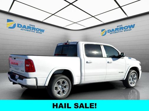 Bright White Clearcoat 2026 RAM 1500 Big Horn/Lone Star