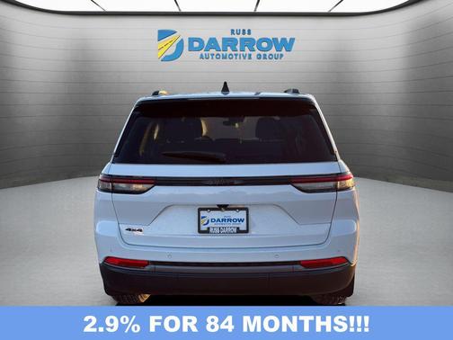 Bright White Clearcoat 2026 Jeep Grand Cherokee Altitude