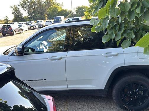 2024 Jeep Grand Cherokee Altitude