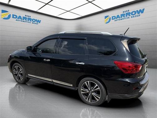 2017 Nissan Pathfinder Platinum
