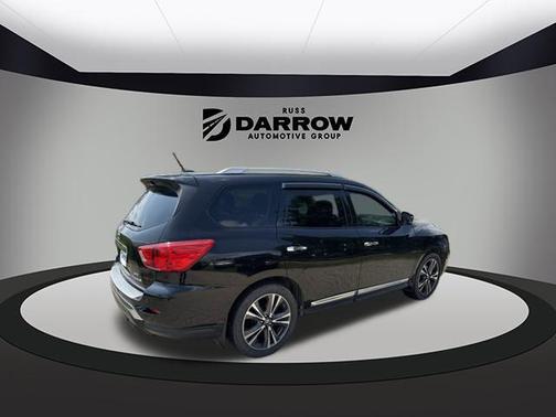 2017 Nissan Pathfinder Platinum