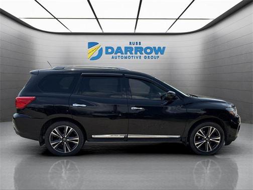 2017 Nissan Pathfinder Platinum