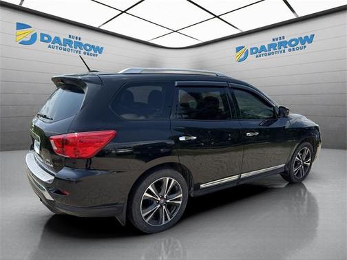 2017 Nissan Pathfinder Platinum