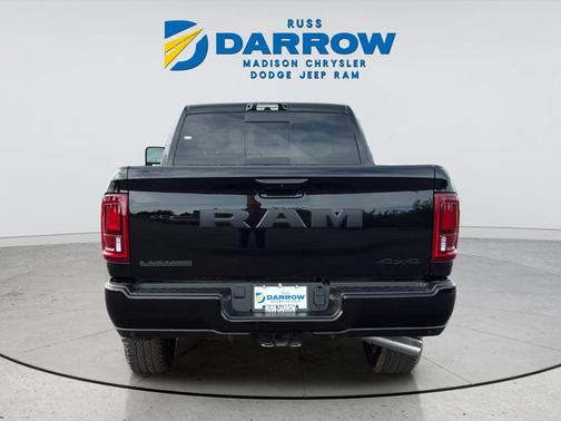 Diamond Black Crystal Pearlcoat 2027 RAM 2500 Laramie