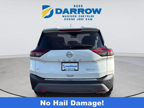 Pearl White Tricoat 2023 Nissan Rogue SV