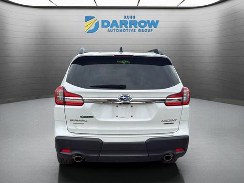 Crystal White Pearl 2022 Subaru Ascent Limited 8-Passenger