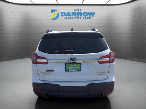 Crystal White Pearl 2022 Subaru Ascent Limited 8-Passenger