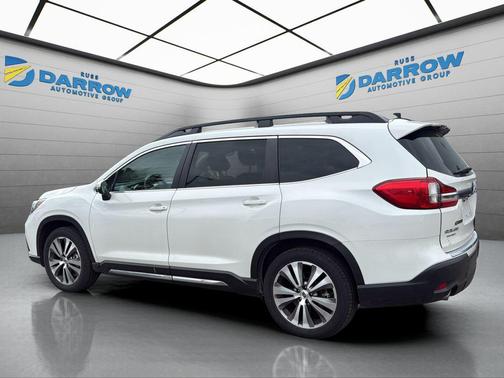 Crystal White Pearl 2022 Subaru Ascent Limited 8-Passenger