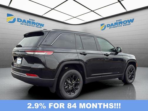 Diamond Black Crystal Pearlcoat 2026 Jeep Grand Cherokee Altitude