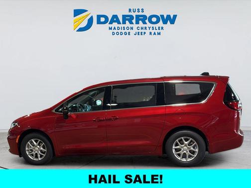 Red Hot Pearlcoat 2026 Chrysler Pacifica L