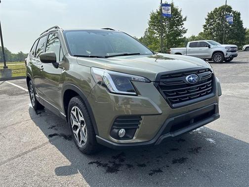 2022 Subaru Forester Premium
