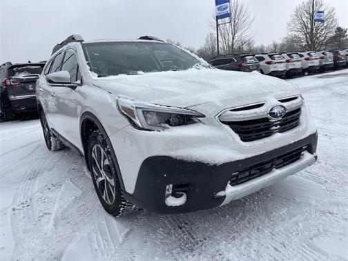 2022 Subaru Outback Touring XT