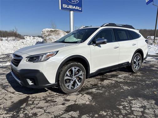 2022 Subaru Outback Touring XT