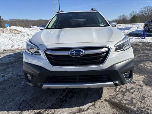 2022 Subaru Outback Touring XT