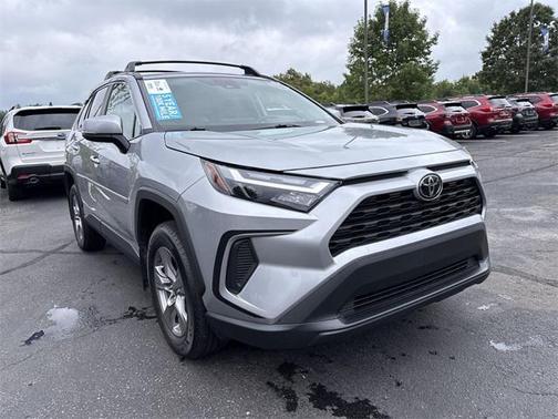 2023 Toyota RAV4 XLE