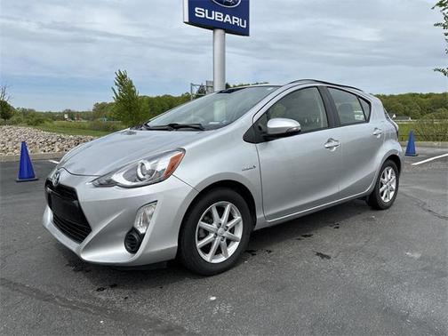 2015 Toyota Prius c Three