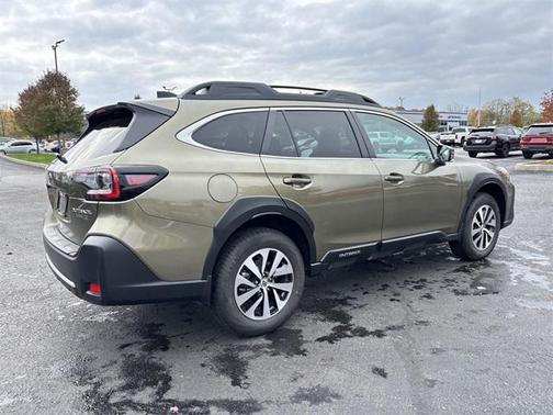 2025 Subaru Outback Premium