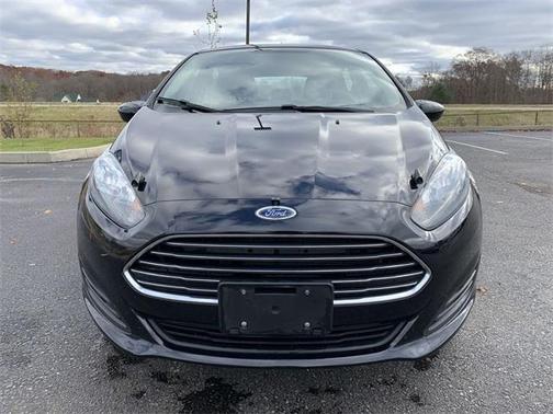 Photo 4 of 29 of 2018 Ford Fiesta S