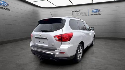 2018 Nissan Pathfinder SV