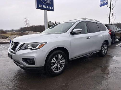 2018 Nissan Pathfinder SV