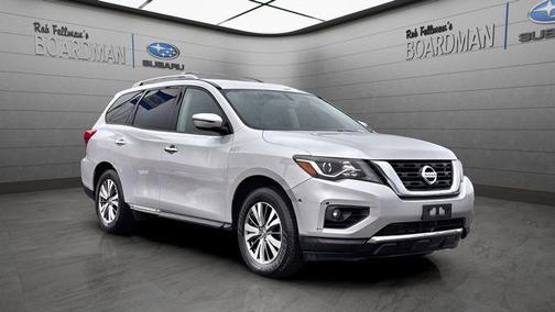 2018 Nissan Pathfinder SV