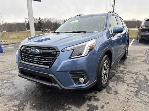 2023 Subaru Forester Premium