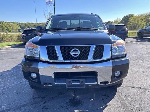 2015 Nissan Titan SV