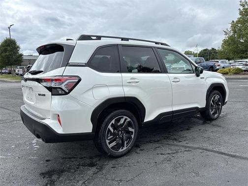 2025 Subaru Forester Hybrid Premium