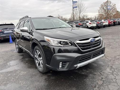 2022 Subaru Outback Touring XT