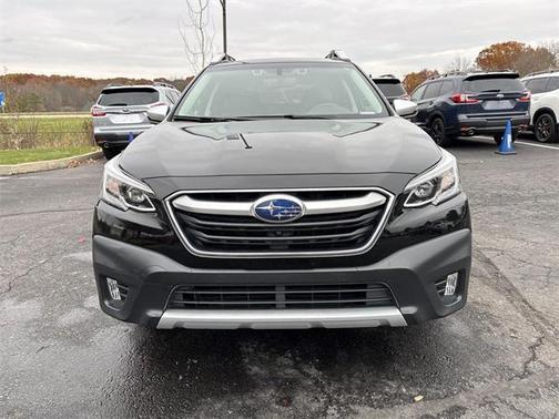 2022 Subaru Outback Touring XT