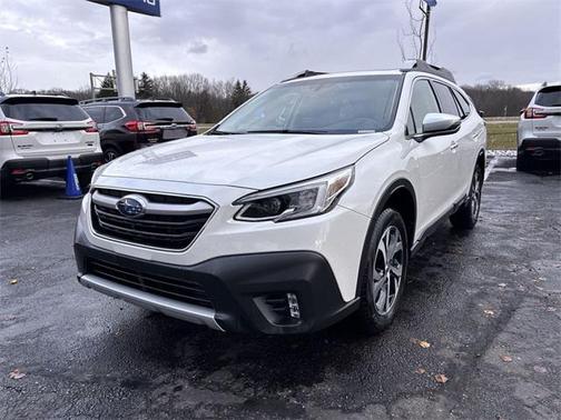 2022 Subaru Outback Touring