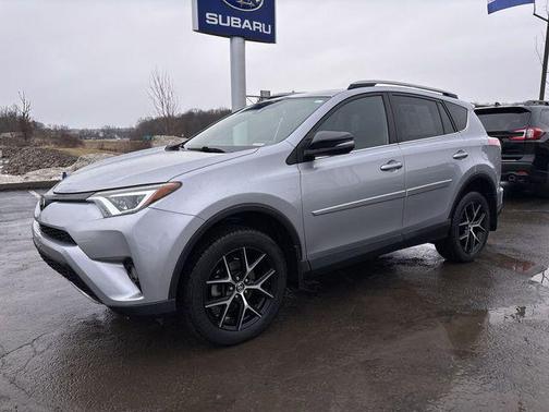2017 Toyota RAV4 SE