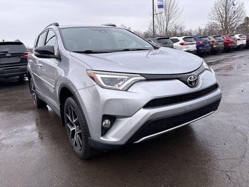 2017 Toyota RAV4 SE