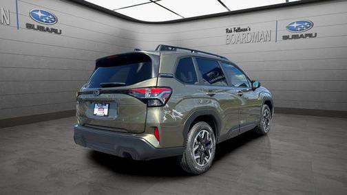 Autumn Green Metallic 2026 Subaru Forester Premium