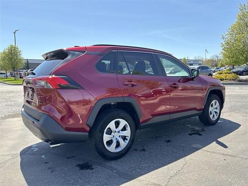 2020 Toyota RAV4 LE