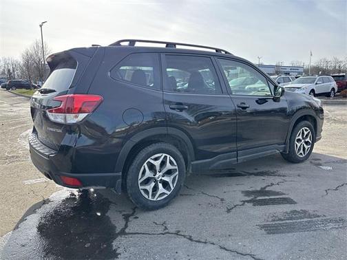 2024 Subaru Forester Premium