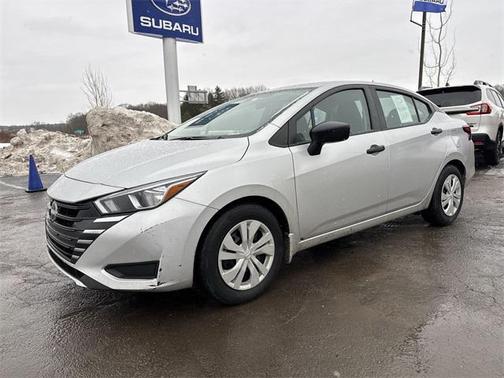 2023 Nissan Versa 1.6 S