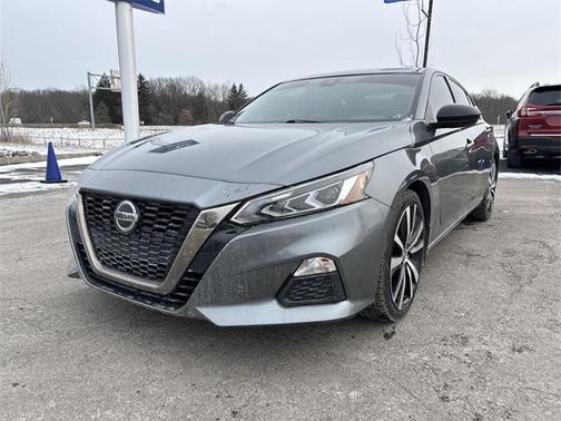 2021 Nissan Altima SR FWD
