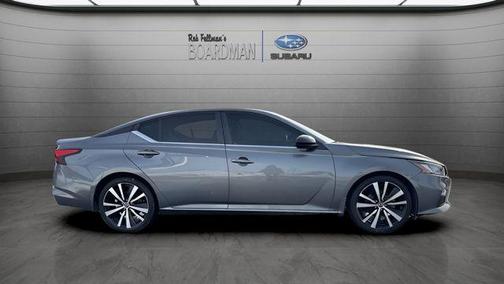 2021 Nissan Altima SR FWD