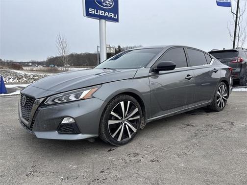 2021 Nissan Altima SR FWD