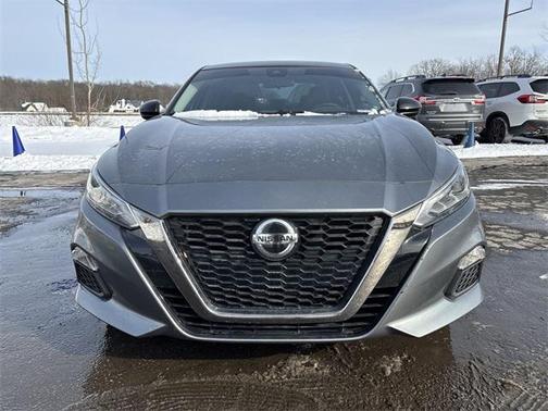 2021 Nissan Altima SR FWD