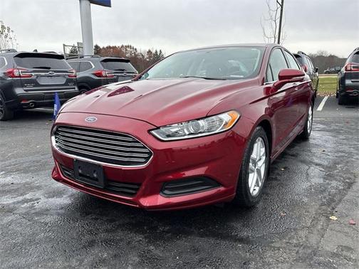 2016 Ford Fusion SE