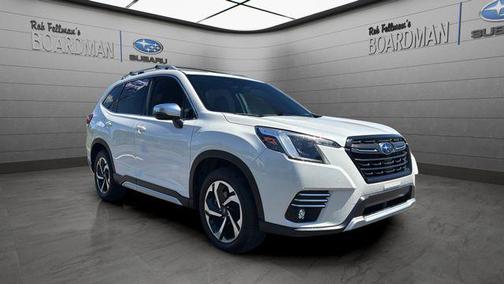 Crystal White Pearl 2022 Subaru Forester Touring