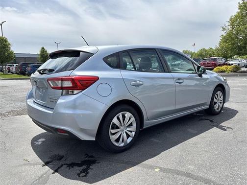 2019 Subaru Impreza 2.0i