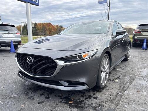2022 Mazda Mazda3 FWD w/Preferred Package