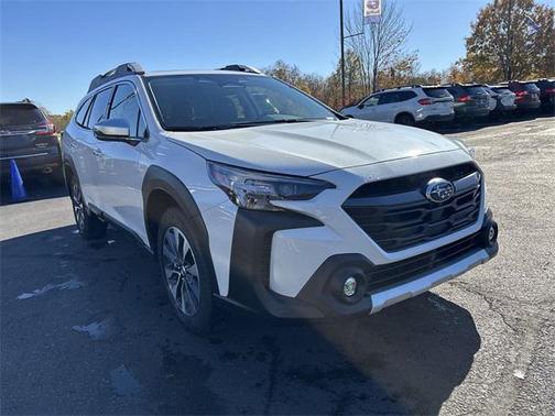 2025 Subaru Outback Touring XT