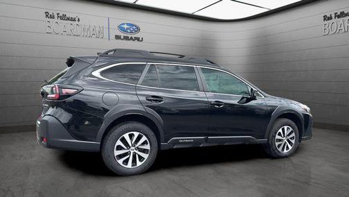 Crystal Black Silica 2023 Subaru Outback Premium