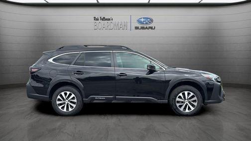 Crystal Black Silica 2023 Subaru Outback Premium