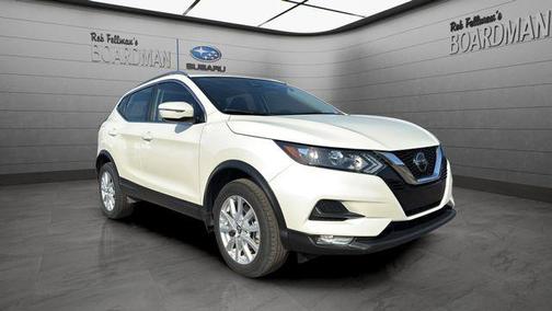 2022 Nissan Rogue Sport SV